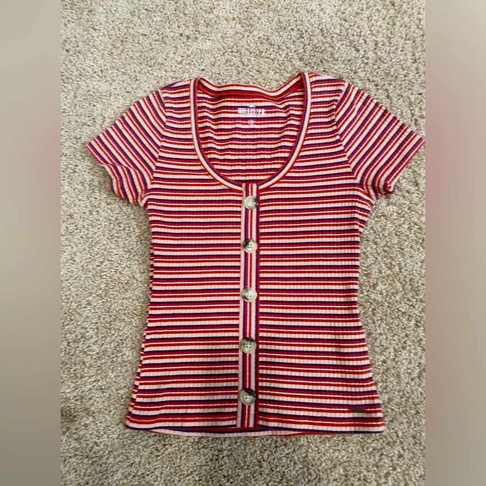 Hollister Tee